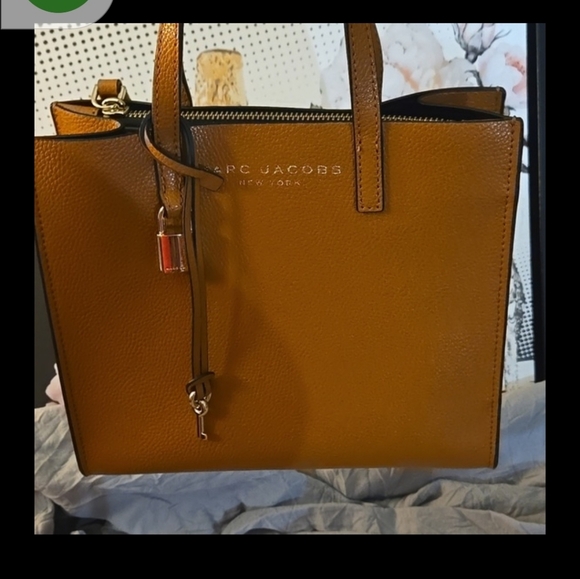 Marc Jacobs Handbags - Marc Jacobs Brown Leather Tote Bag EUC